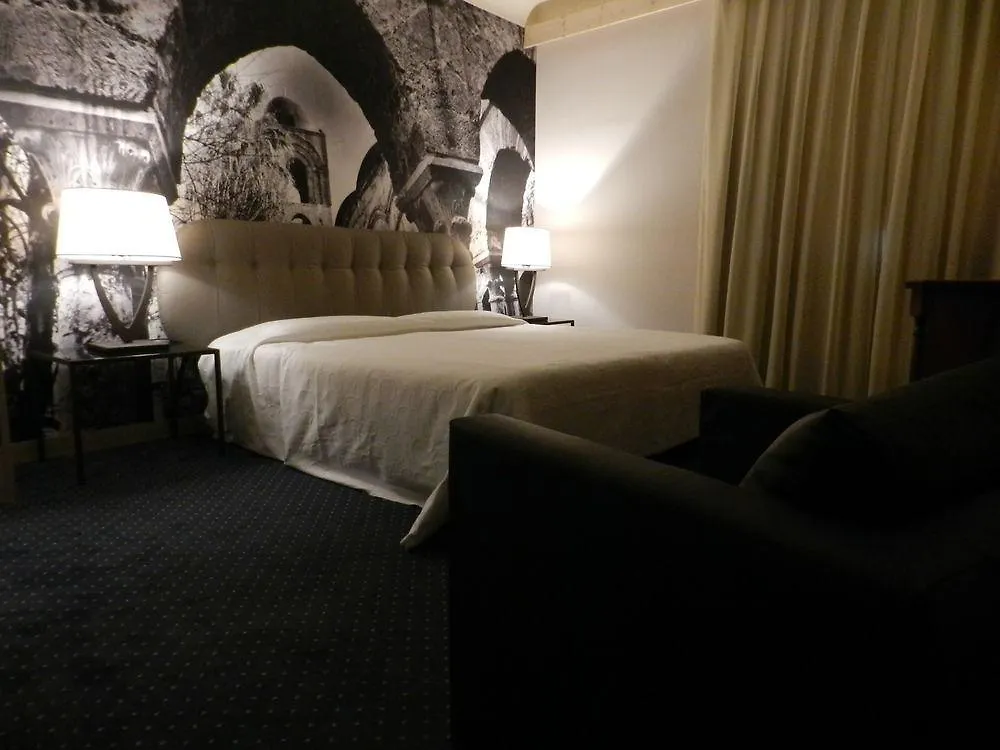 Hotel Federico II Central Palace パレルモ 4*,  イタリア