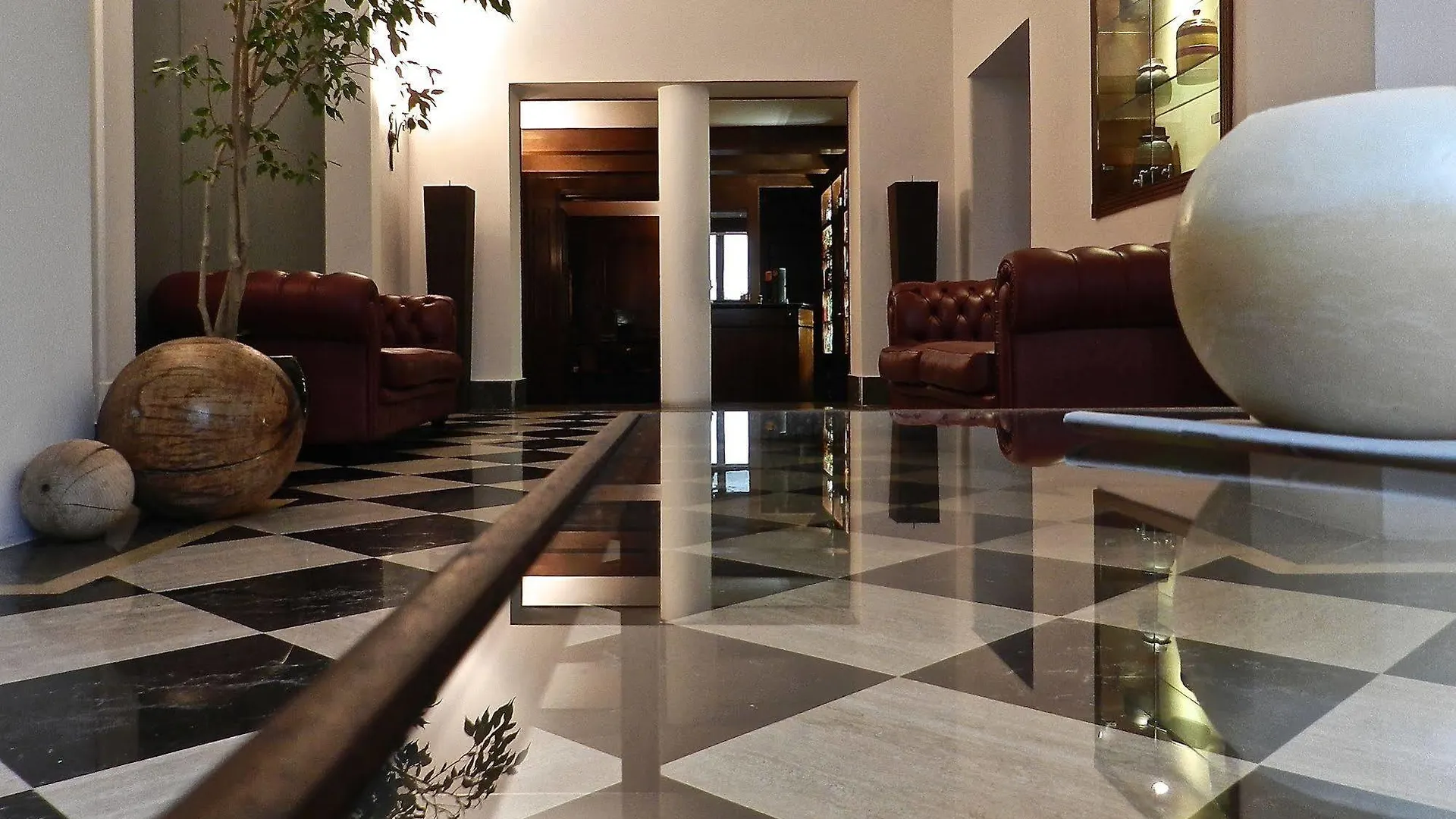 Hotel Federico II Central Palace パレルモ 4*,